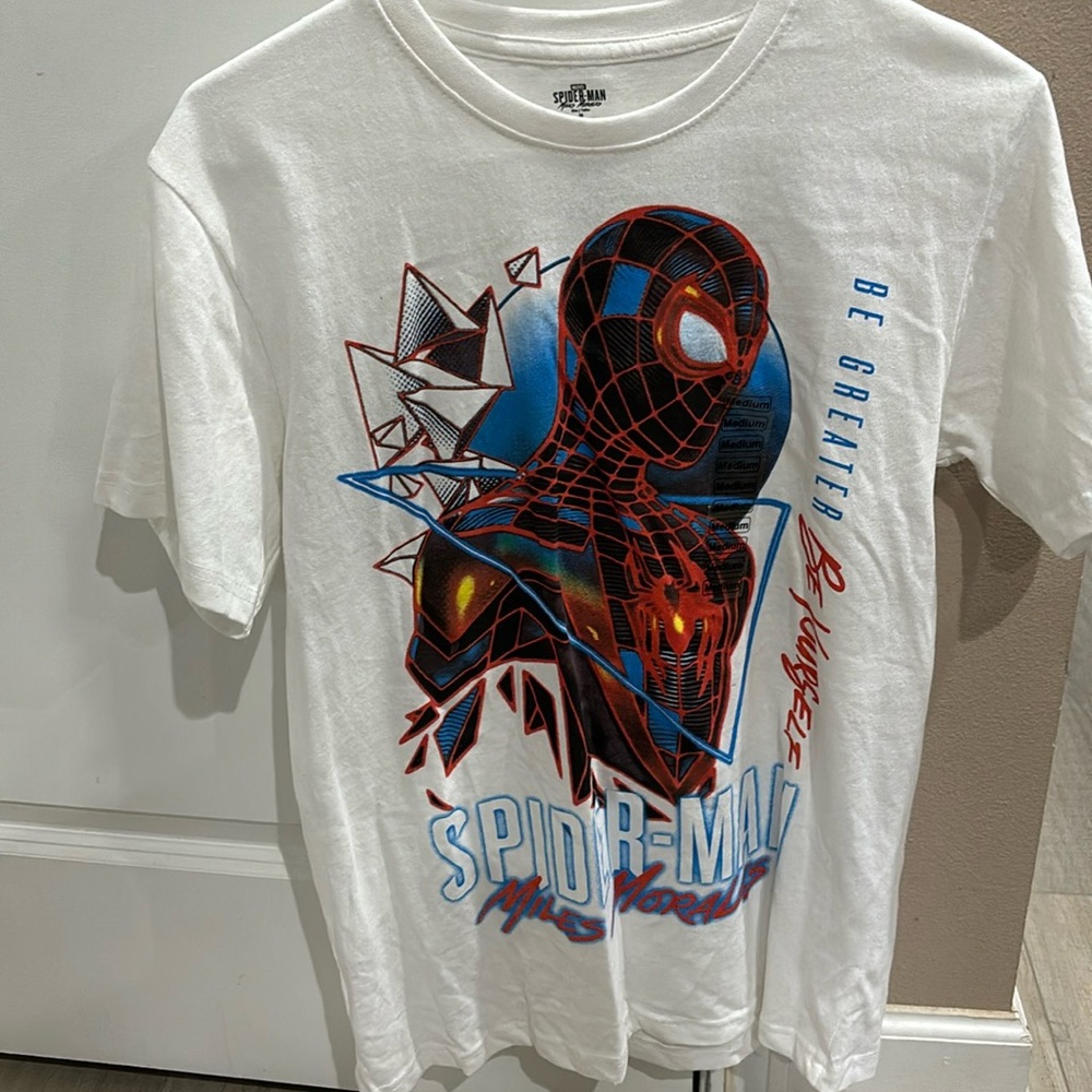 White Spider Man short sleeve shirt